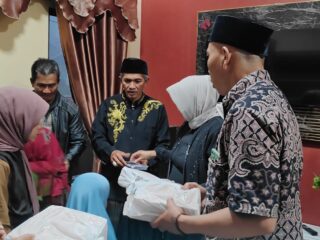 Jelang Ramadhan, KTH Wana Lestari Bagikan 60 Paket Sembako Kepada Anak Yatim