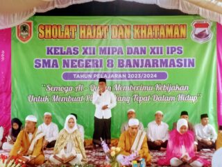 Siswa Kelas XII MIPA Dan XII IPS SMAN 8 Banjarmasin Gelar Sholat Hajat dan Khataman Al-Quran