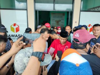 Caleg Akmaludin Diduga Intervensi PPK Kecamatan Kelapa Dua Tangerang