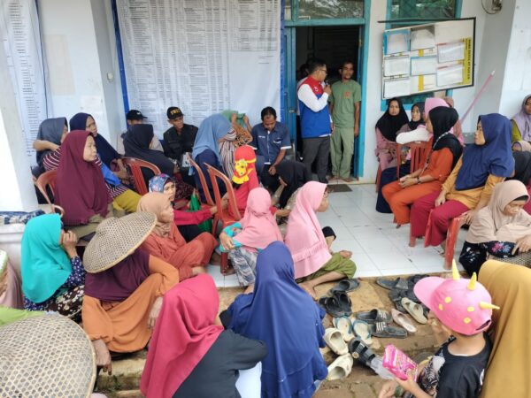 Pemerintah Desa Nangerang Salurkan Beras Bansos Kepada 668 KPM