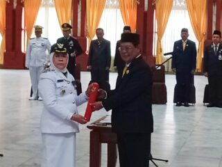 Gubernur Kalsel, H.Sahbirin Noor Resmi Lantik Hj.Hamidah Munawarah Menjadi Penjabat Bupati Tabalong