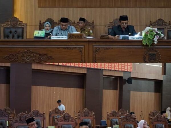 Rapat Paripurna DPRD Kota Lubuklinggau Pj Wako Sampaikan Jawaban Atas PUF Dewan