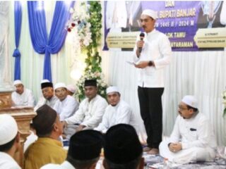 Bupati Kab.Banjar Ajak Warga Desa Lok Tamu Kecamatan Matraman Agar Memperbanyak Berbuat Kebaikan Di Bulan Suci Ramadhan