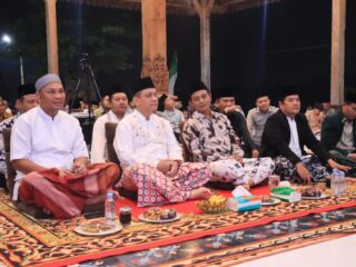 Perkuat Silaturahmi, Kapolres Pekalongan Kota Buka Puasa Bersama di Pondok Pesantren Al - Maliki Kota Pekalongan
