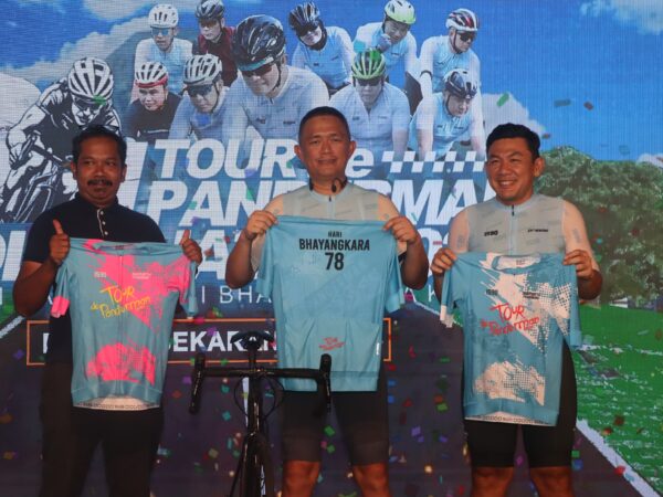 Sambut Hari Bhayangkara ke - 78 Polda Jatim Gelar Balap Sepeda Tour de Panderman