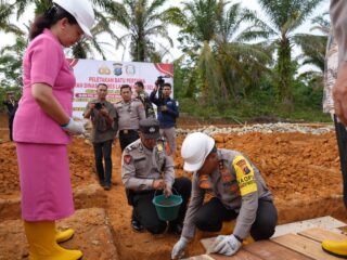Kapolda Sumut, Peletakan Batu Pertama Pembangunan 12 Unit  Rumah Dinas dan Penanaman Pohon di Labuhanbatu Selatan