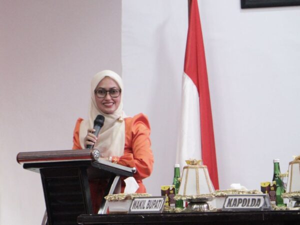 Bupati Luwu Utara Indah Putri Indriani Meminta Dukungan Pemerintah Provinsi Sulawesi Selatan Untuk Pembangunan Bendungan Rongkong.