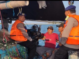 Patroli Laut Dialogis Satpolairud Polres Kepulauan Seribu: Himbau Keselamatan Nelayan dan Antisipasi Kejahatan di Perairan