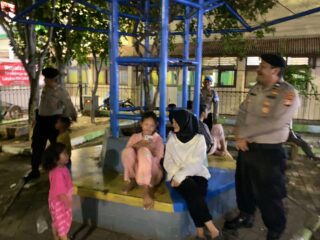 Patroli Malam Perintis Presisi di Pulau Harapan, Kepulauan Seribu Utara: Antisipasi Gangguan Kamtibmas Pasca-Pemilu