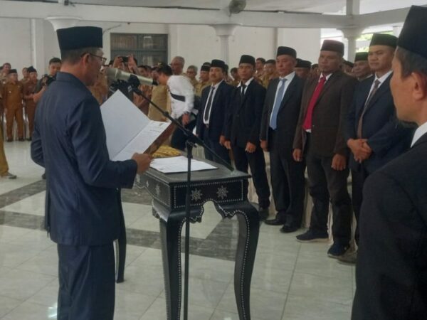 PJ Bupati Lotim NTB Kukuhkan Perpanjangan Tugas 88 Kepala Desa Sesuai UU Desa No.3 Tahun 2024. 