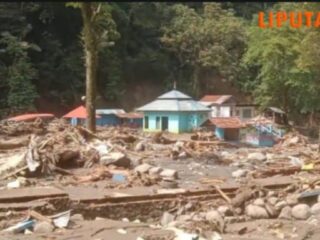 Banjir Bandang Lahar Dingin Dan Longsor Di Sumatra Barat