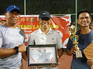 Pj Bupati Lotim, Sabet Juara Satu Kejuaraan Tennis Lapangan HUT Bhayangkara Polres Lotim.