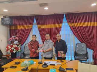 Walikota Gunungsitoli Minta Di Prioritaskan Pemeliharaan Jalan Provinsi Kepada Ketua DPRD Sumut Dan Kadis Binamarga Sumut