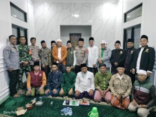 "Program Pepeling Desa" Kapolsek Ibun Polresta Bandung Bersilaturahmi dengan Para Ulama Se-Kecamatan Ibun