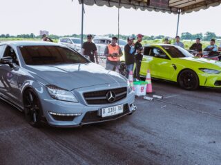 Ketika Wali Kota Medan Jajal Drag Race Menggunakan Mobil Mercedes-Benz