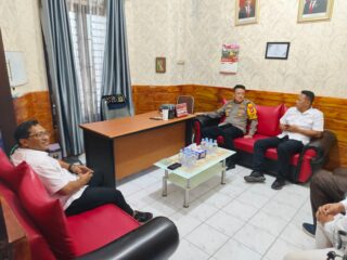 Jalin Silaturahmi, kapolres Binjai AKBP Bambang C. Utomo : Berbincang Hangat dengan Ketua KPU Binjai Bahas Perkembangan Politik 