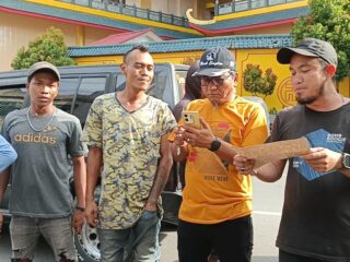 Puluhan Warga Masyarakat Kelurahan Gang Buntu Gelar Orasi Spontan, Dukung Program Walikota  Medan : Tindak Oknum Pelaku Pungli