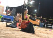 Siswi Kelas 9 SMP 06 Marang Kayu Persembahkan Tari Jepen Kreasi di Malam Puncak HUT RI ke-81